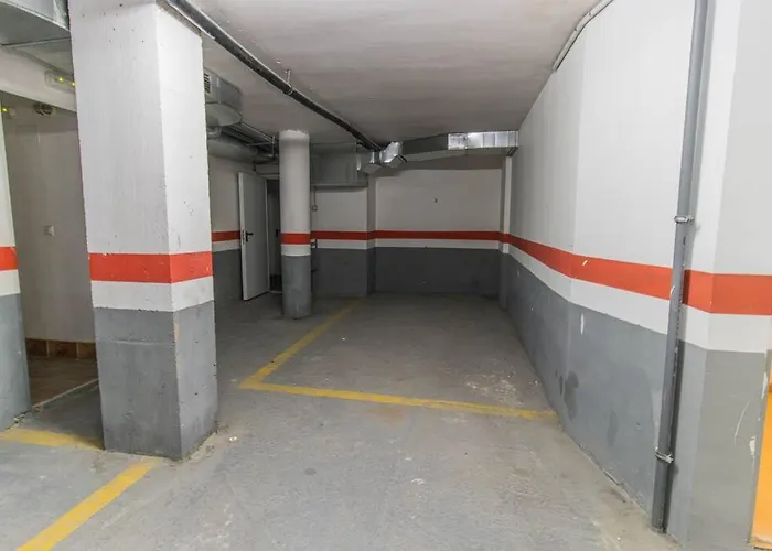 Penthouse Pyrinees , Terrace , Parking & Storage
