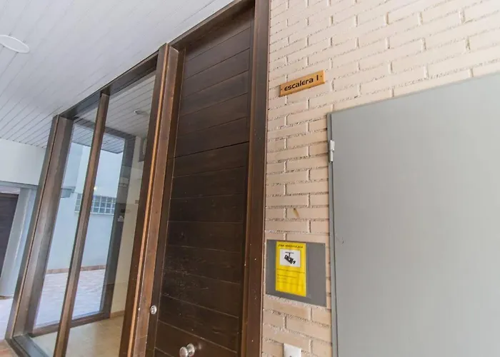 Penthouse Pyrinees , Terrace , Parking & Storage