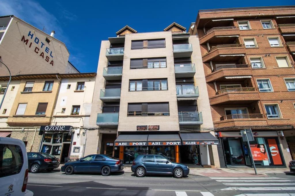 Penthouse Pyrinees , Terrace , Parking & Storage Apartment