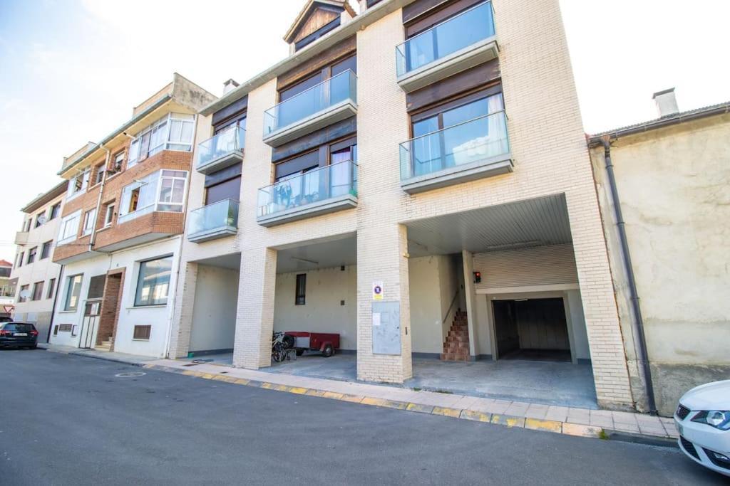 Penthouse Pyrinees , Terrace , Parking & Storage Appartement *