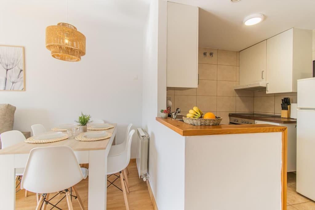 Appartement Penthouse Pyrinees , Terrace , Parking & Storage