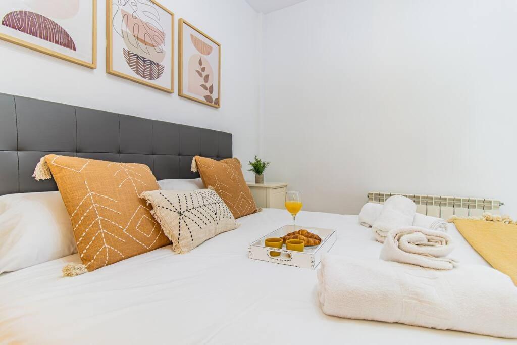 Penthouse Pyrinees , Terrace , Parking & Storage Sabinanigo